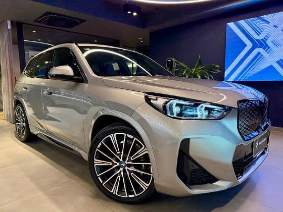 BMW iX1 ELÉTRICO XDRIVE30 M SPORT BMW iX1 ELÉTRICO XDRIVE30 M SPORT